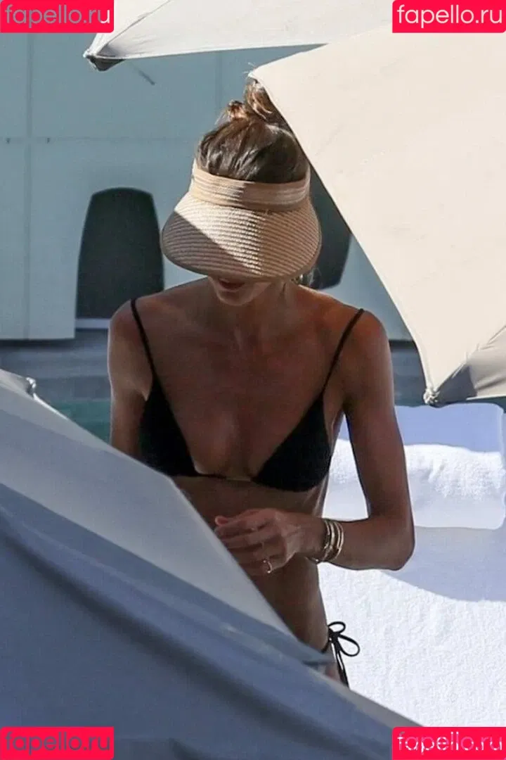 Izabel Goulart / iza_goulart / izabelgoulart Onlyfans Photo Gallery 