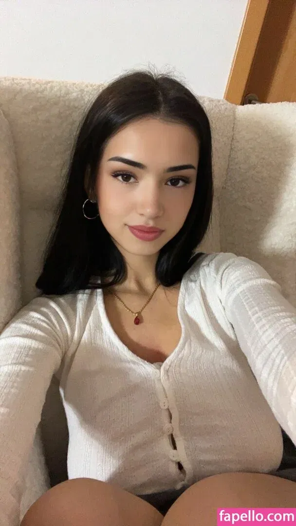 Fionaa / Fionaparkerx / mini_superslim Onlyfans Photo Gallery 