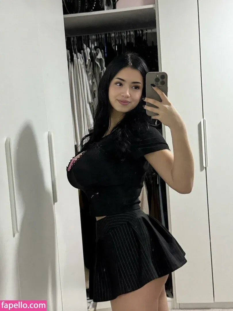 Fionaa / Fionaparkerx / mini_superslim Onlyfans Photo Gallery 