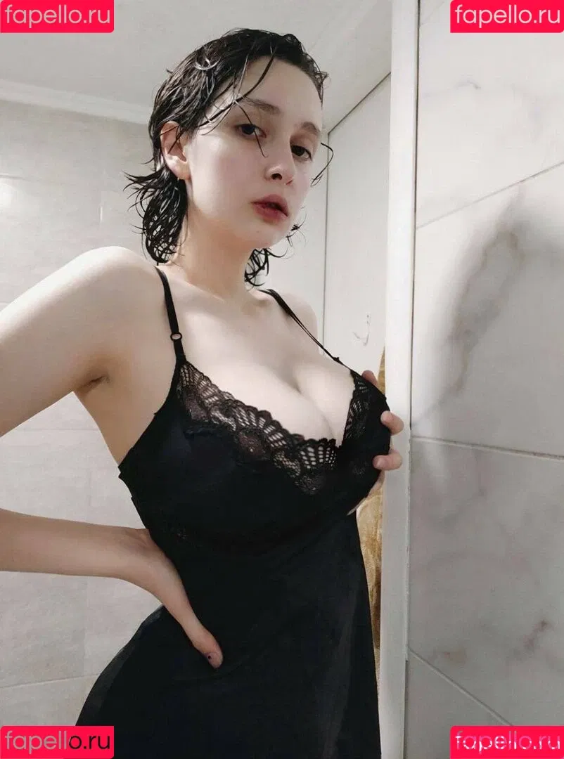 Helga Amor / helga.amor.back / helga_amor / helgaamor Onlyfans Photo Gallery 