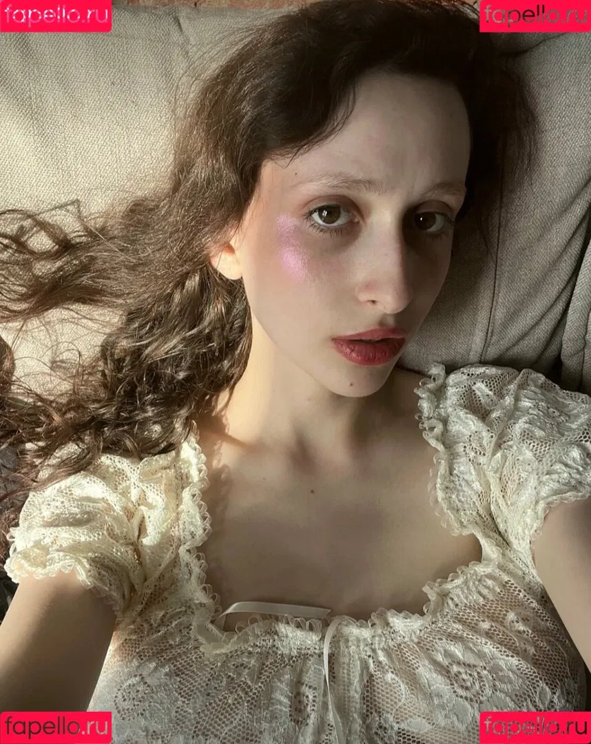Helga Amor / helga.amor.back / helga_amor / helgaamor Onlyfans Photo Gallery 
