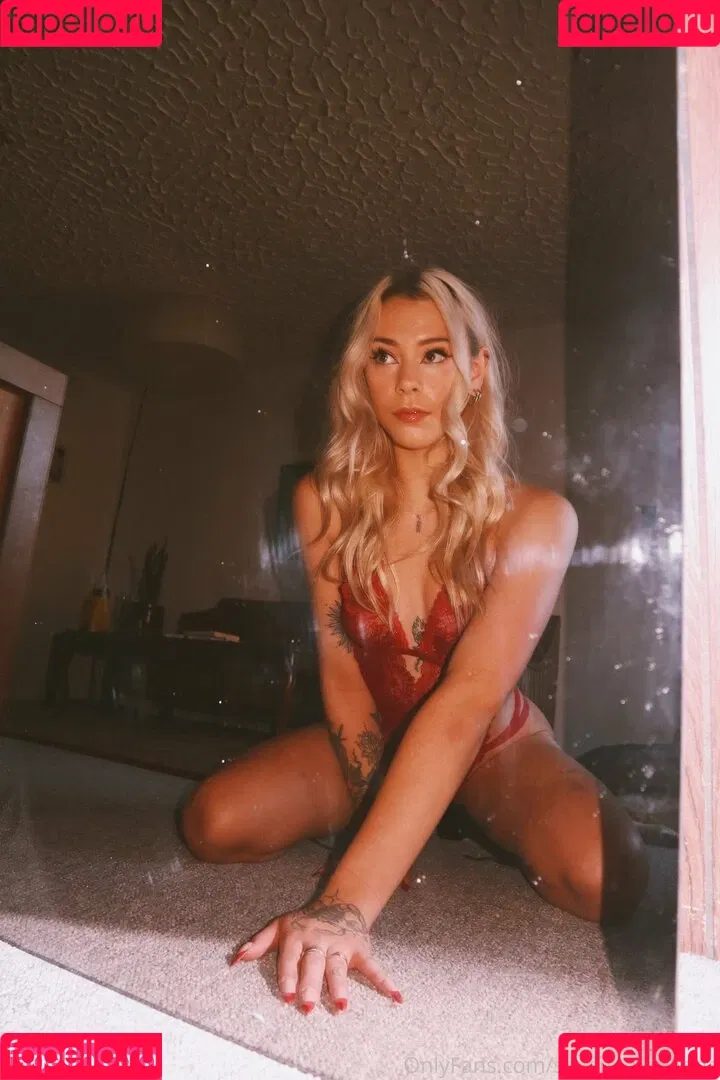 knifegrlfriend Onlyfans Photo Gallery 