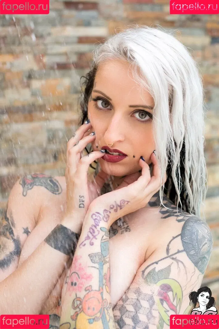 Gladyce / gladycefavour / gladycesuicide Onlyfans Photo Gallery 