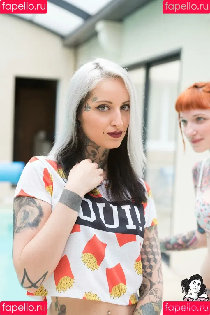 Gladyce / gladycefavour / gladycesuicide Onlyfans Photo Gallery 