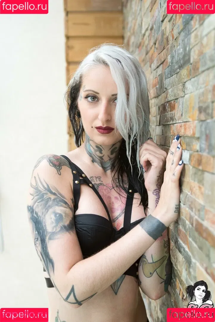 Gladyce / gladycefavour / gladycesuicide Onlyfans Photo Gallery 