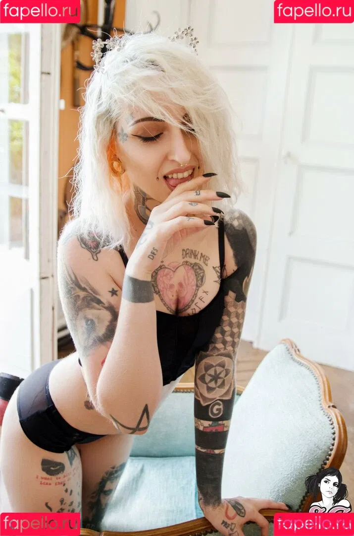 Gladyce / gladycefavour / gladycesuicide Onlyfans Photo Gallery 