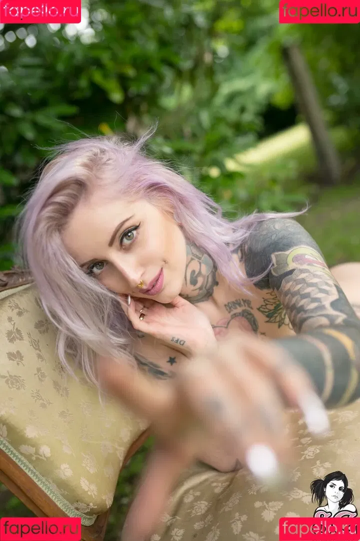 Gladyce / gladycefavour / gladycesuicide Onlyfans Photo Gallery 