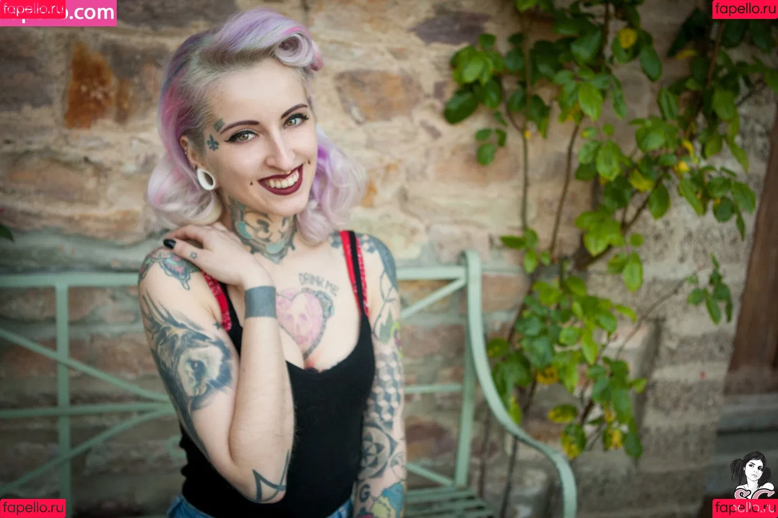Gladyce / gladycefavour / gladycesuicide Onlyfans Photo Gallery 