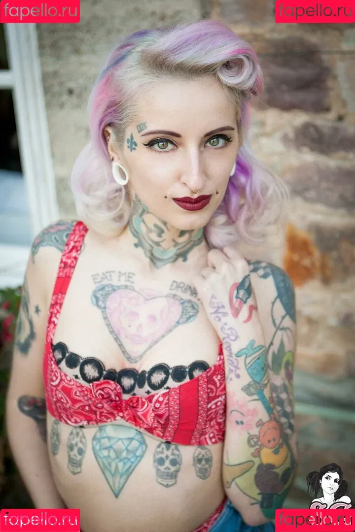 Gladyce / gladycefavour / gladycesuicide Onlyfans Photo Gallery 