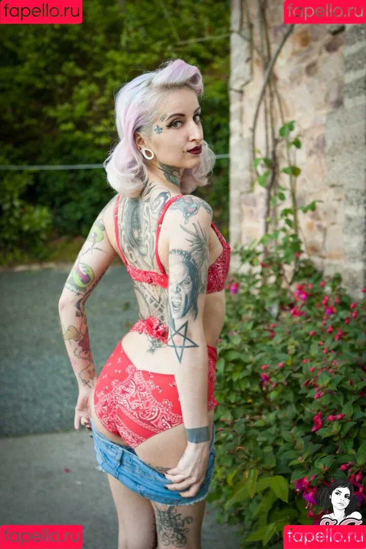 Gladyce / gladycefavour / gladycesuicide Onlyfans Photo Gallery 