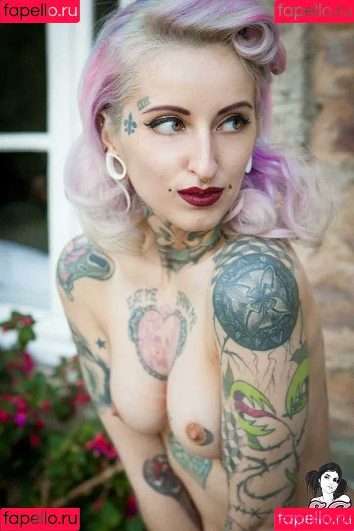 Gladyce / gladycefavour / gladycesuicide Onlyfans Photo Gallery 