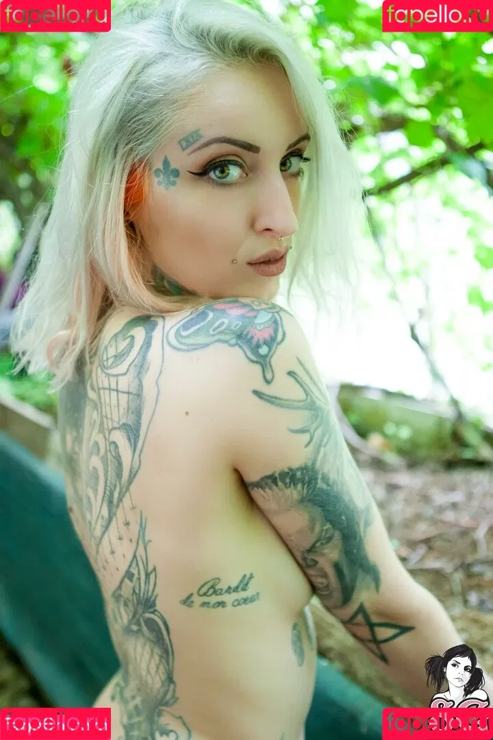 Gladyce / gladycefavour / gladycesuicide Onlyfans Photo Gallery 