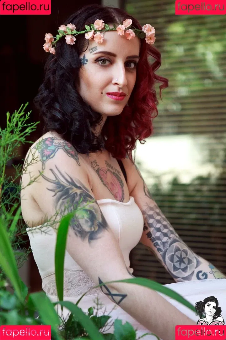 Gladyce / gladycefavour / gladycesuicide Onlyfans Photo Gallery 