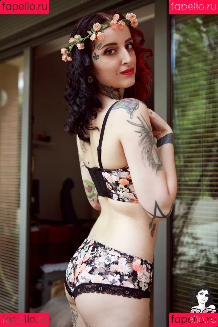 Gladyce / gladycefavour / gladycesuicide Onlyfans Photo Gallery 