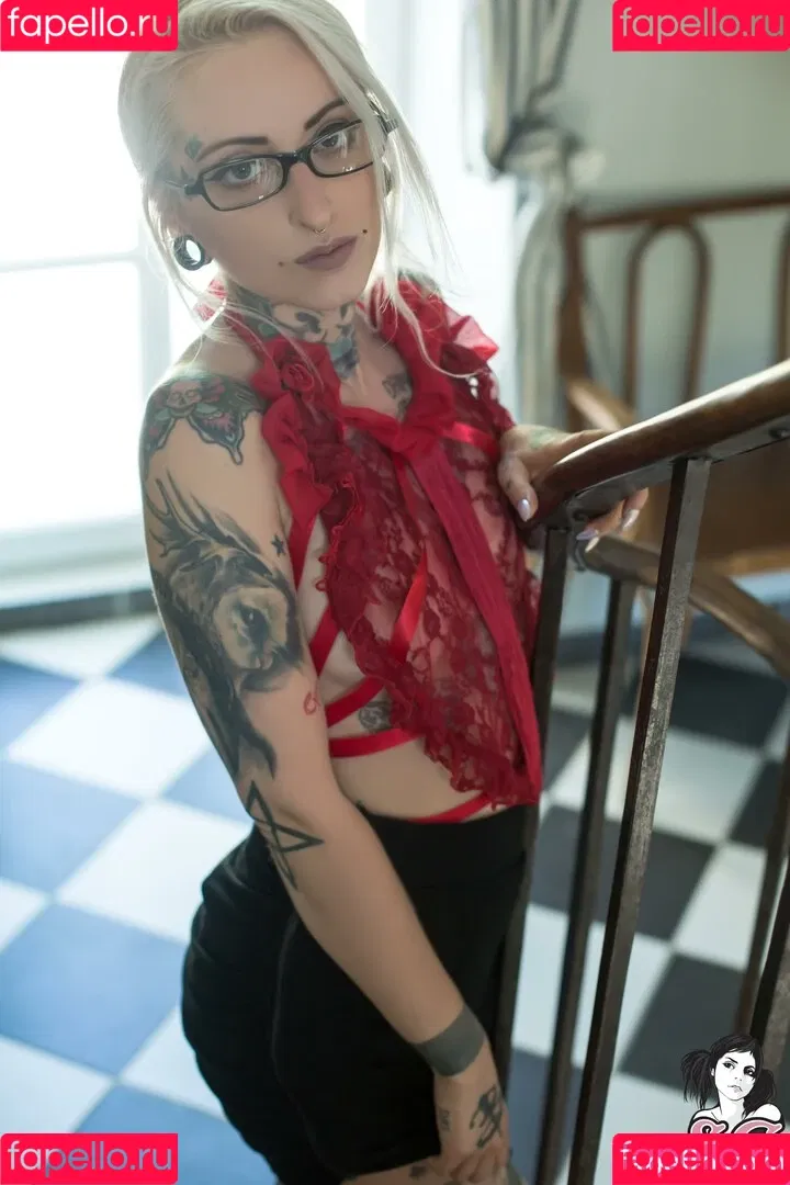 Gladyce / gladycefavour / gladycesuicide Onlyfans Photo Gallery 