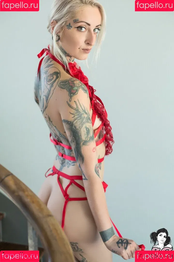 Gladyce / gladycefavour / gladycesuicide Onlyfans Photo Gallery 