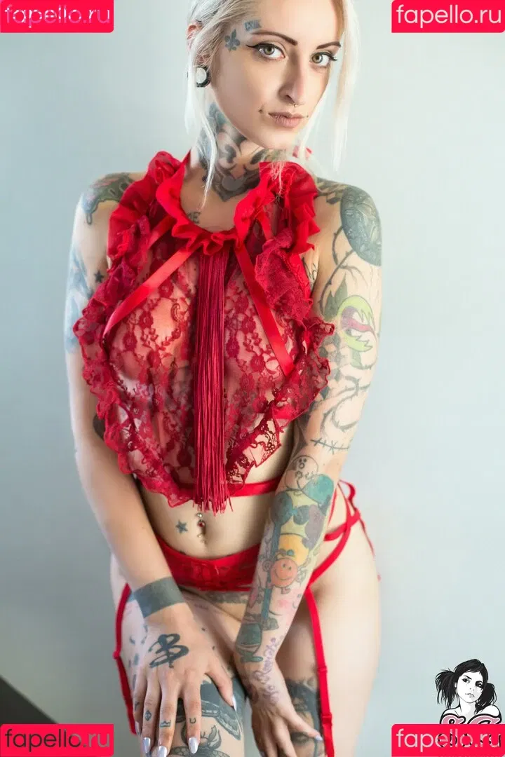 Gladyce / gladycefavour / gladycesuicide Onlyfans Photo Gallery 