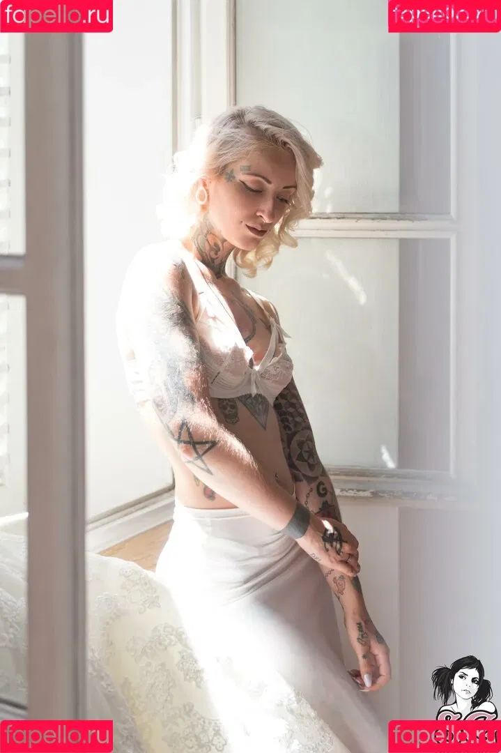 Gladyce / gladycefavour / gladycesuicide Onlyfans Photo Gallery 