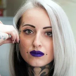 Gladyce / gladycefavour / gladycesuicide Onlyfans Photo Gallery 