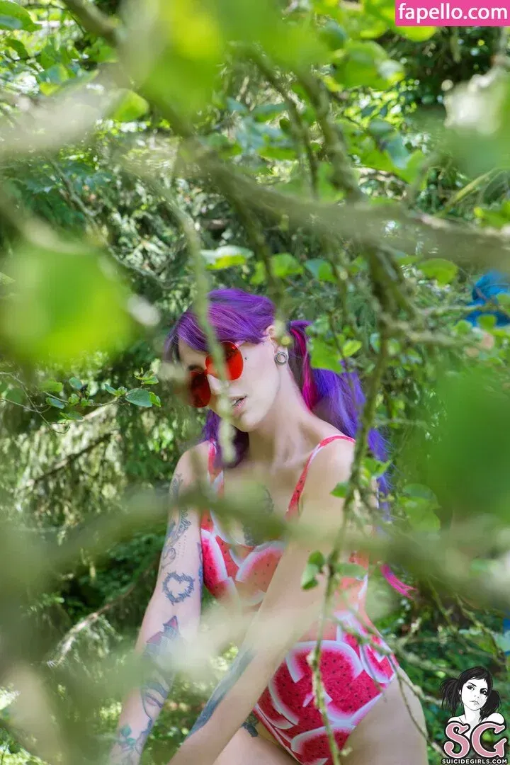 Gladyce / gladycefavour / gladycesuicide Onlyfans Photo Gallery 