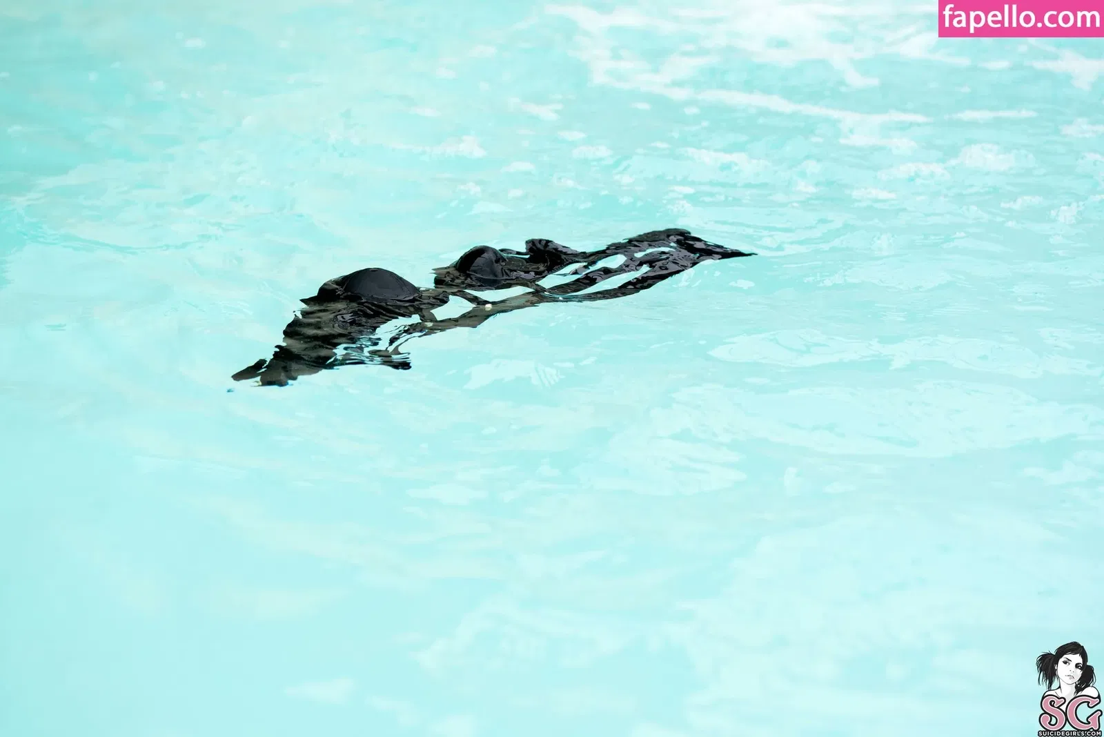 Gladyce / gladycefavour / gladycesuicide Onlyfans Photo Gallery 