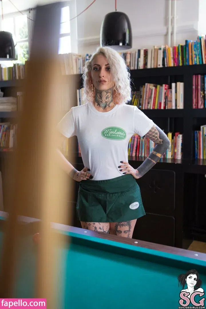 Gladyce / gladycefavour / gladycesuicide Onlyfans Photo Gallery 