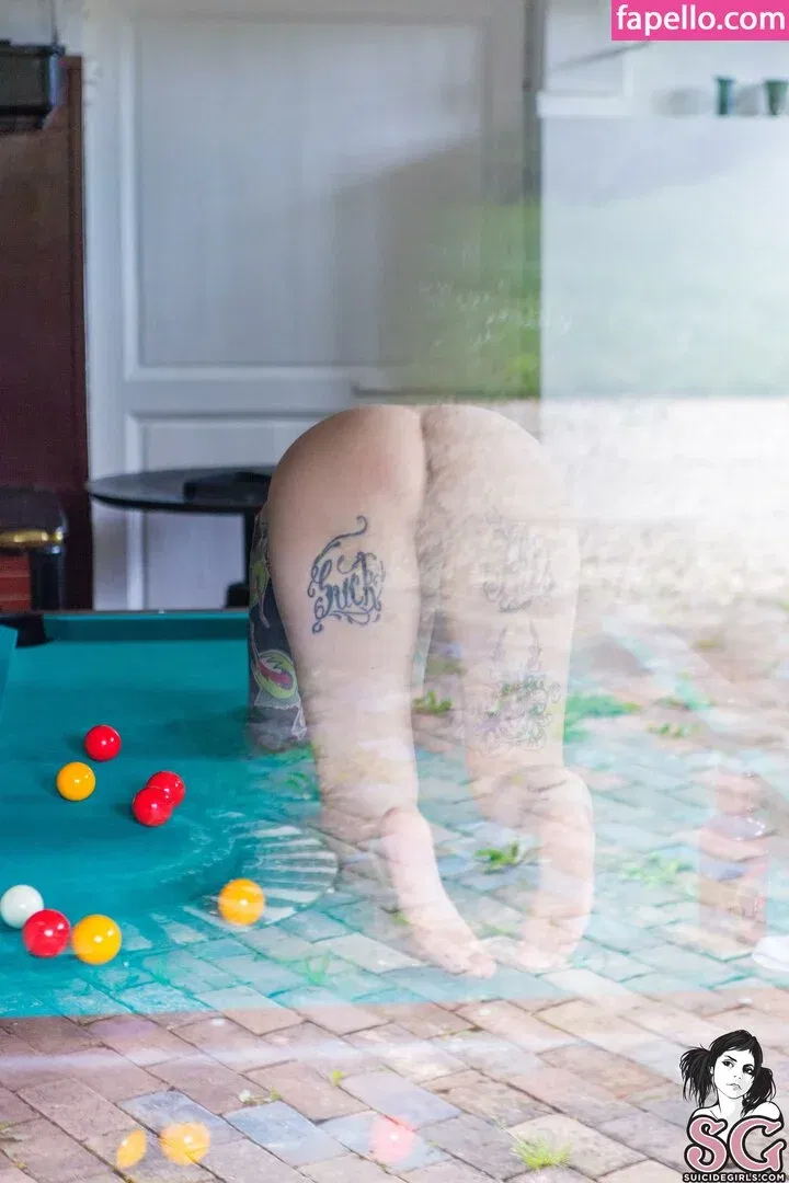 Gladyce / gladycefavour / gladycesuicide Onlyfans Photo Gallery 