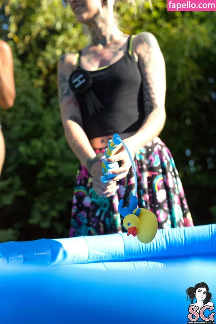 Gladyce / gladycefavour / gladycesuicide Onlyfans Photo Gallery 