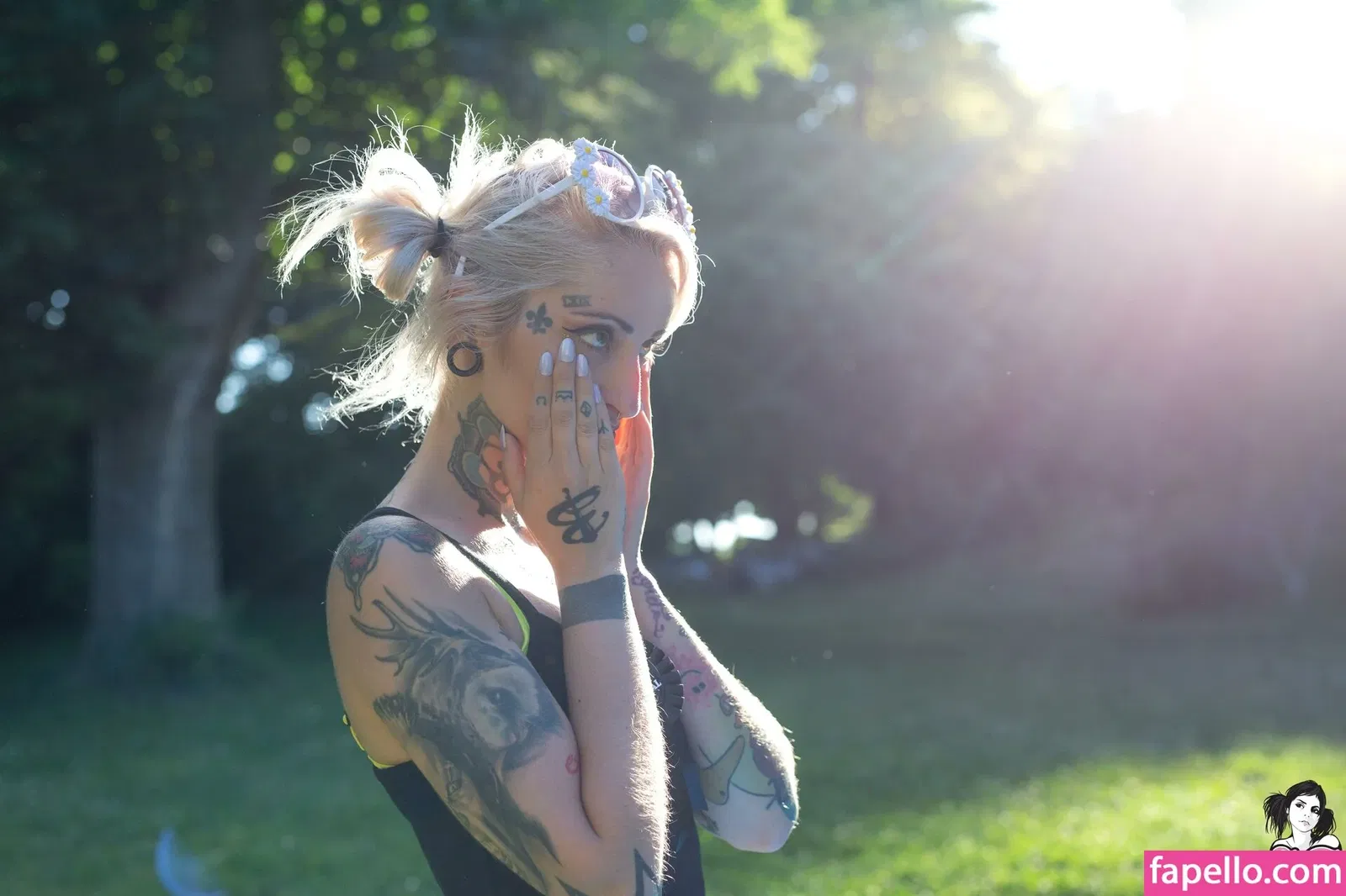 Gladyce / gladycefavour / gladycesuicide Onlyfans Photo Gallery 