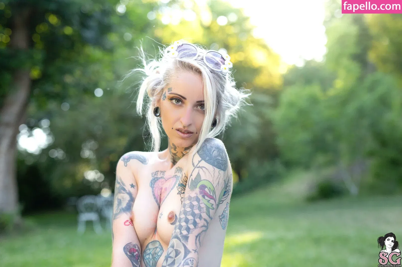 Gladyce / gladycefavour / gladycesuicide Onlyfans Photo Gallery 