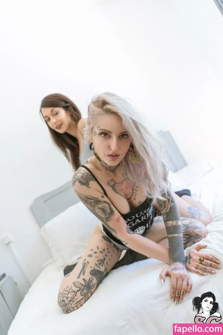 Gladyce / gladycefavour / gladycesuicide Onlyfans Photo Gallery 