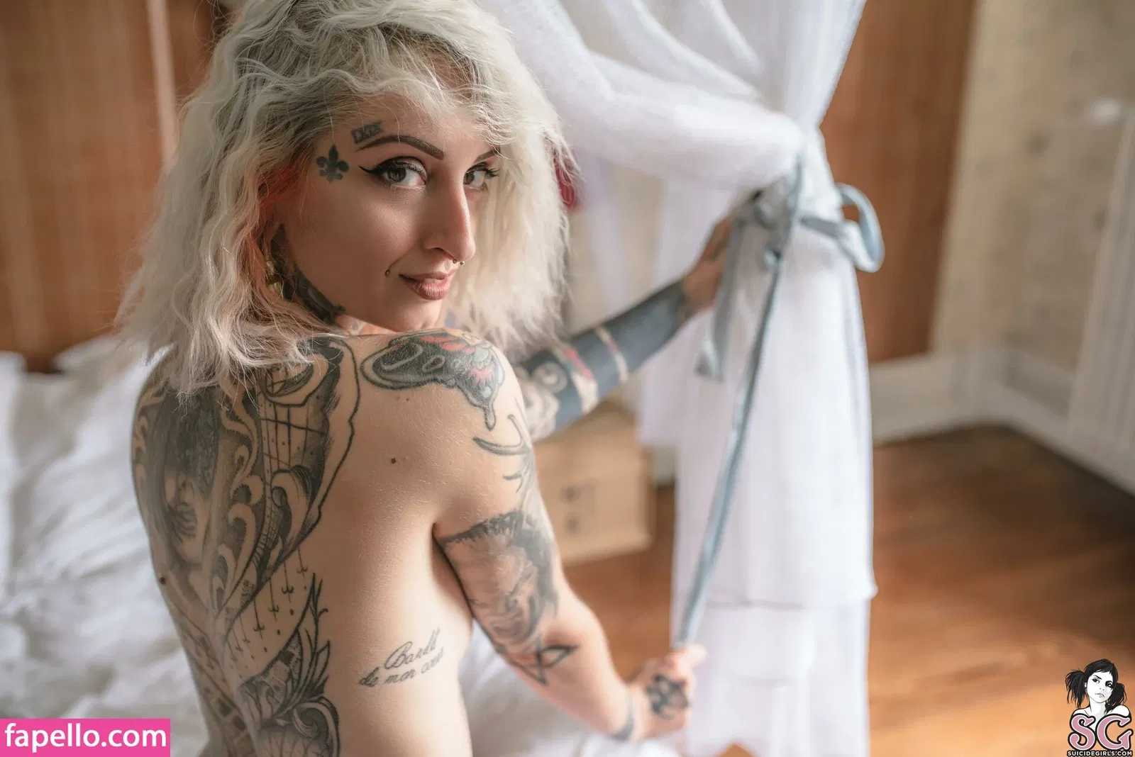 Gladyce / gladycefavour / gladycesuicide Onlyfans Photo Gallery 