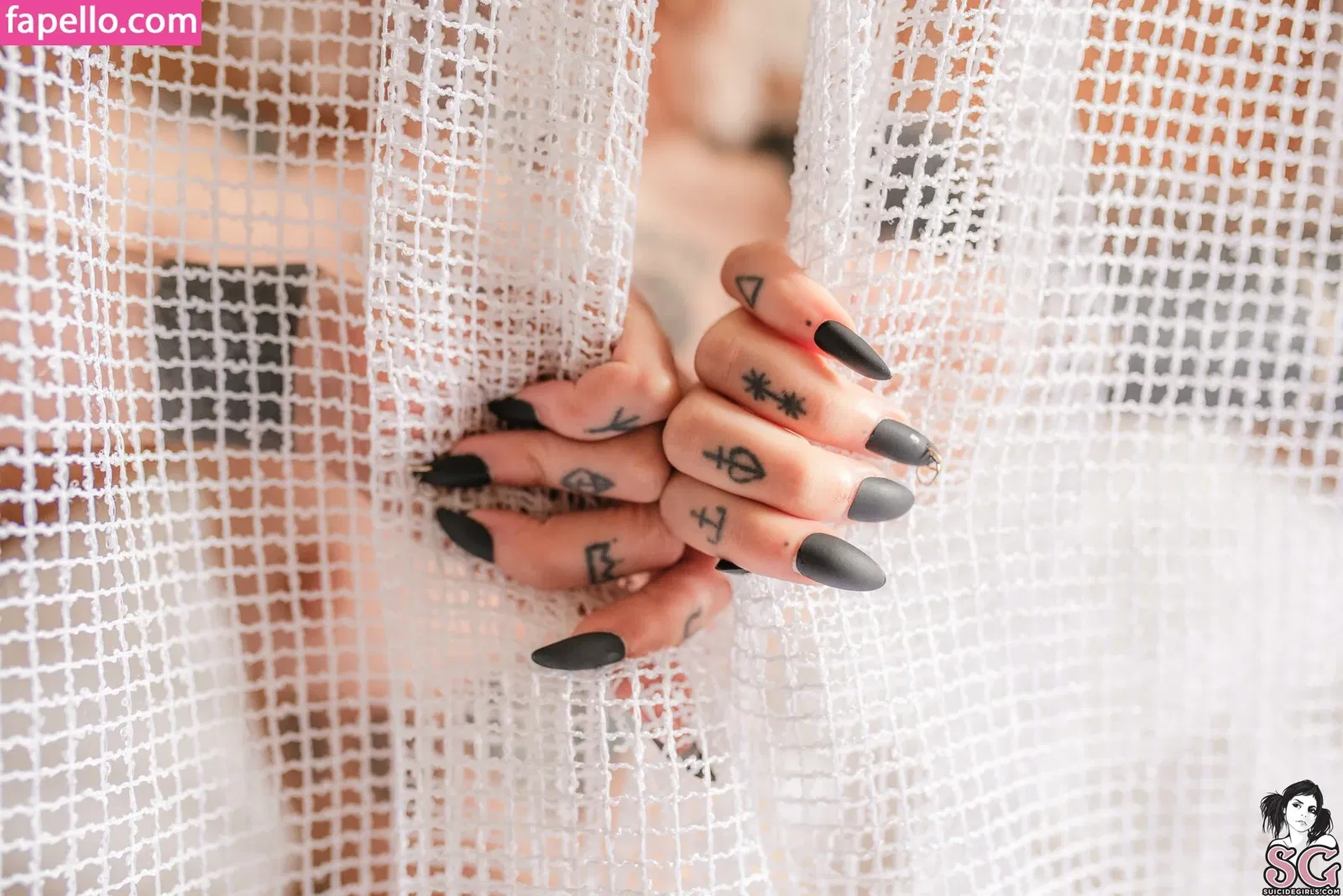 Gladyce / gladycefavour / gladycesuicide Onlyfans Photo Gallery 