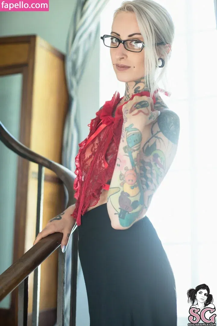 Gladyce / gladycefavour / gladycesuicide Onlyfans Photo Gallery 