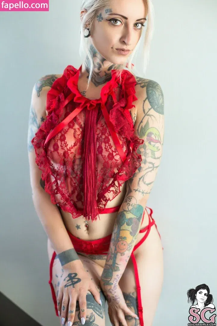 Gladyce / gladycefavour / gladycesuicide Onlyfans Photo Gallery 