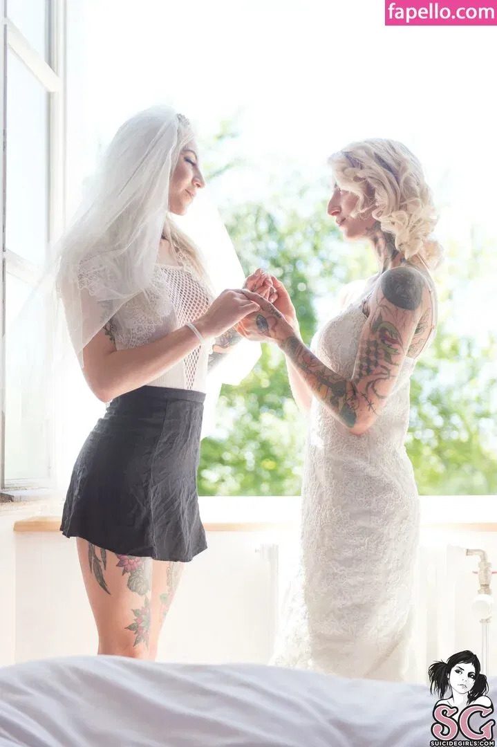 Gladyce / gladycefavour / gladycesuicide Onlyfans Photo Gallery 