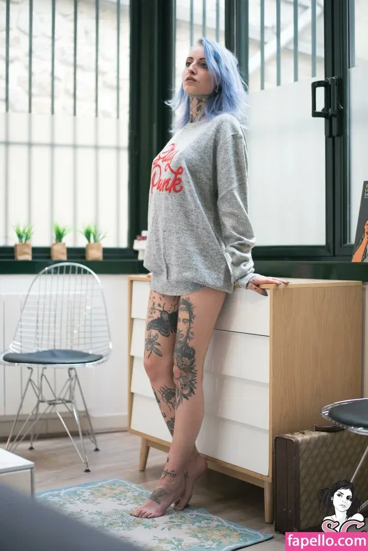 Gladyce / gladycefavour / gladycesuicide Onlyfans Photo Gallery 