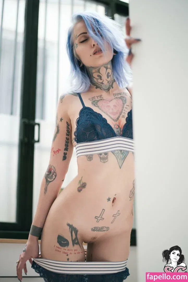 Gladyce / gladycefavour / gladycesuicide Onlyfans Photo Gallery 