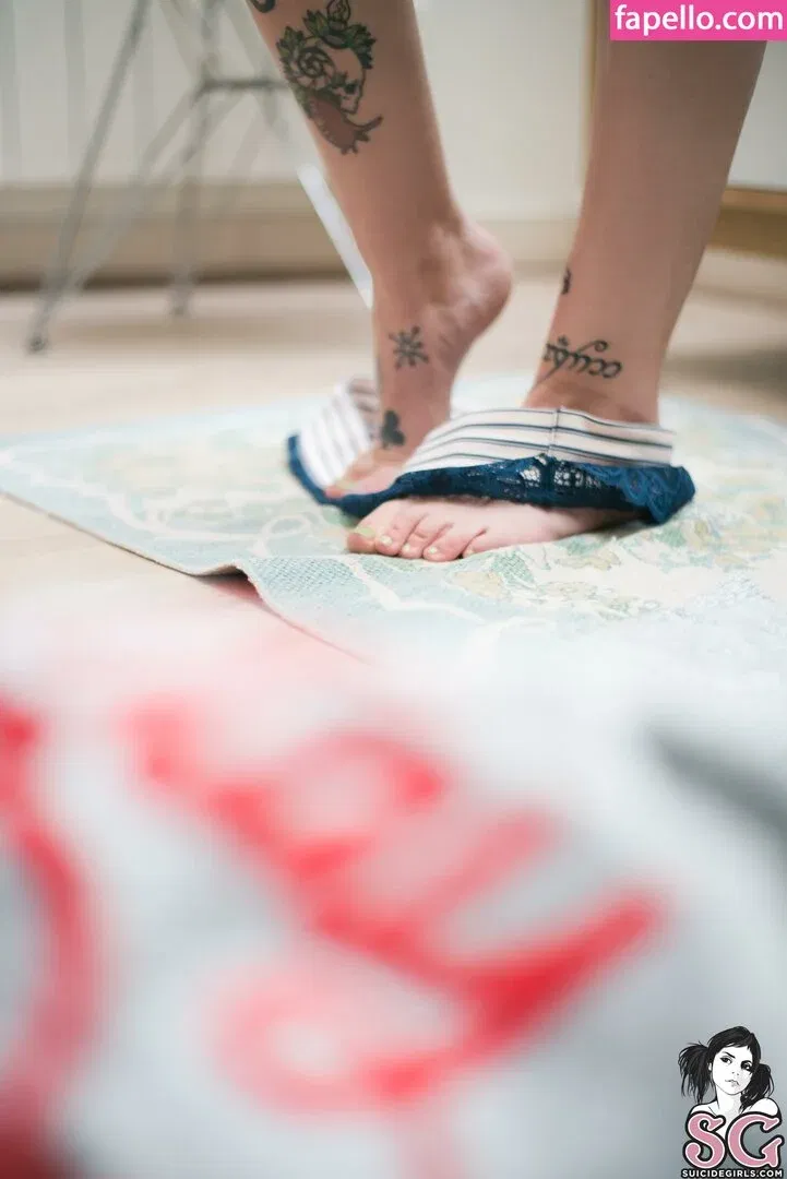 Gladyce / gladycefavour / gladycesuicide Onlyfans Photo Gallery 