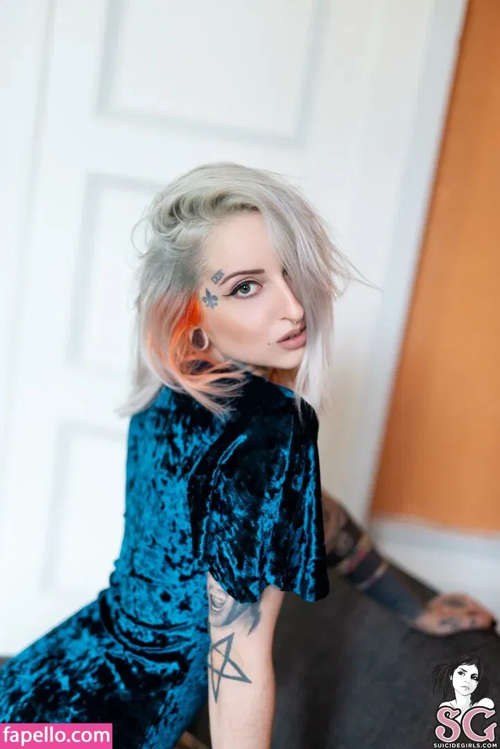 Gladyce / gladycefavour / gladycesuicide Onlyfans Photo Gallery 