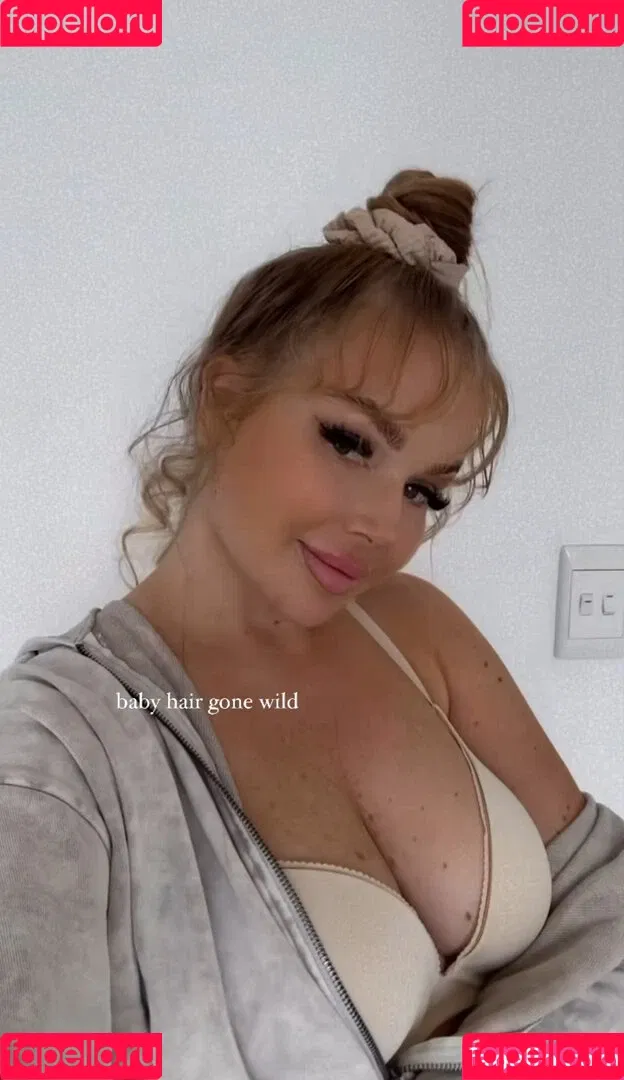 Emma Christina / emmahaggstrom Onlyfans Photo Gallery 