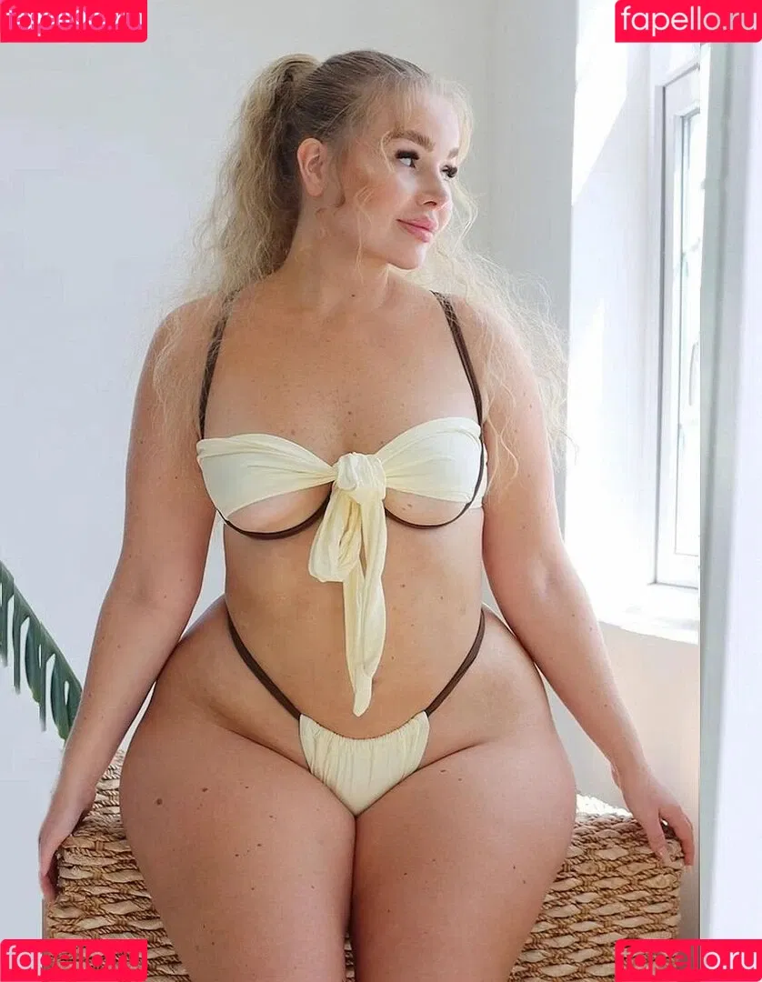 Emma Christina / emmahaggstrom Onlyfans Photo Gallery 
