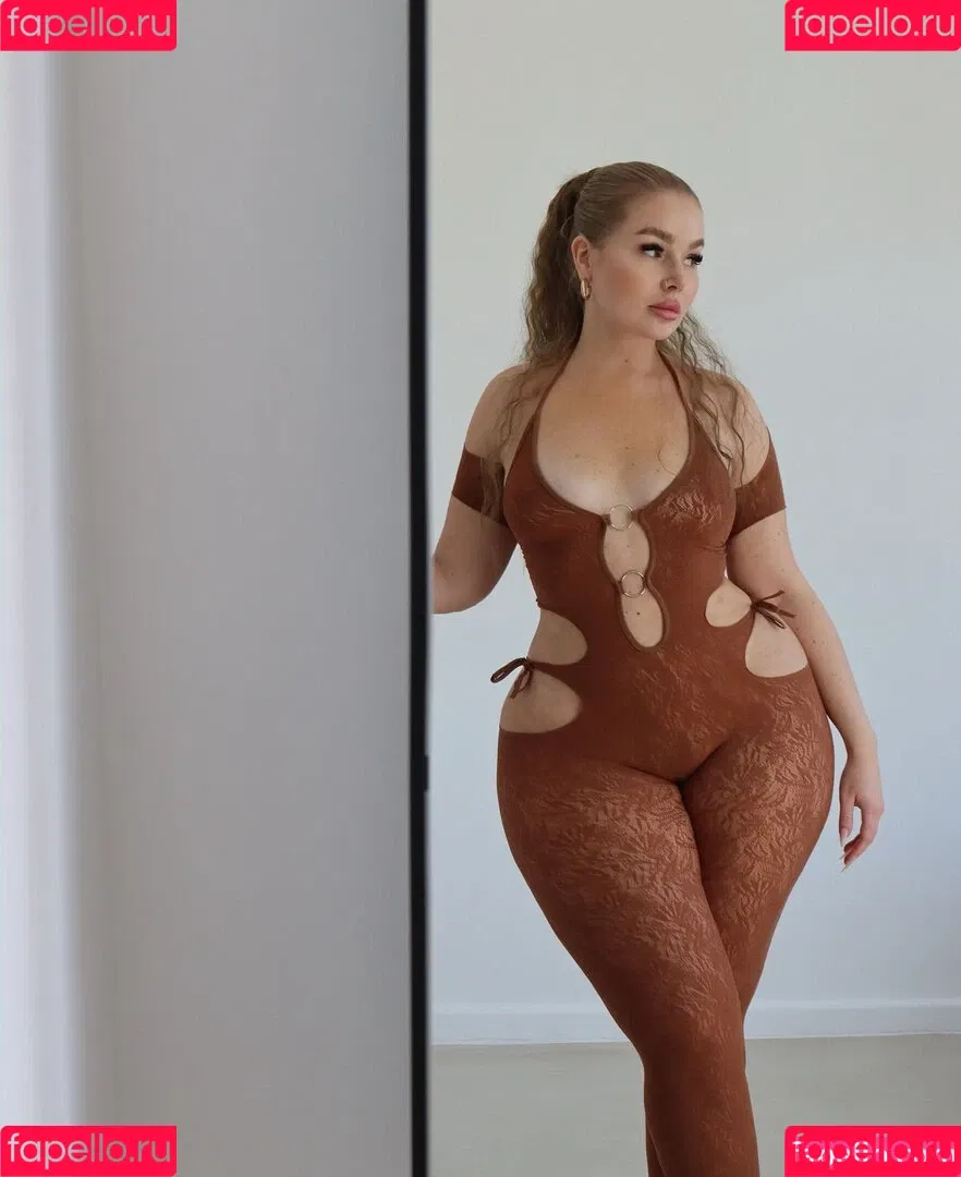 Emma Christina / emmahaggstrom Onlyfans Photo Gallery 