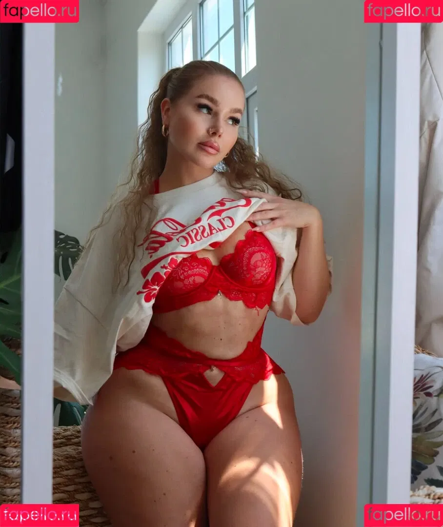 Emma Christina / emmahaggstrom Onlyfans Photo Gallery 
