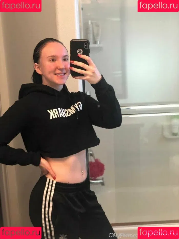 fiteen18 / nikinina178 Onlyfans Photo Gallery 