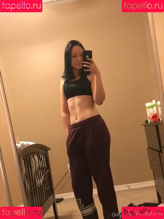 fiteen18 / nikinina178 Onlyfans Photo Gallery 