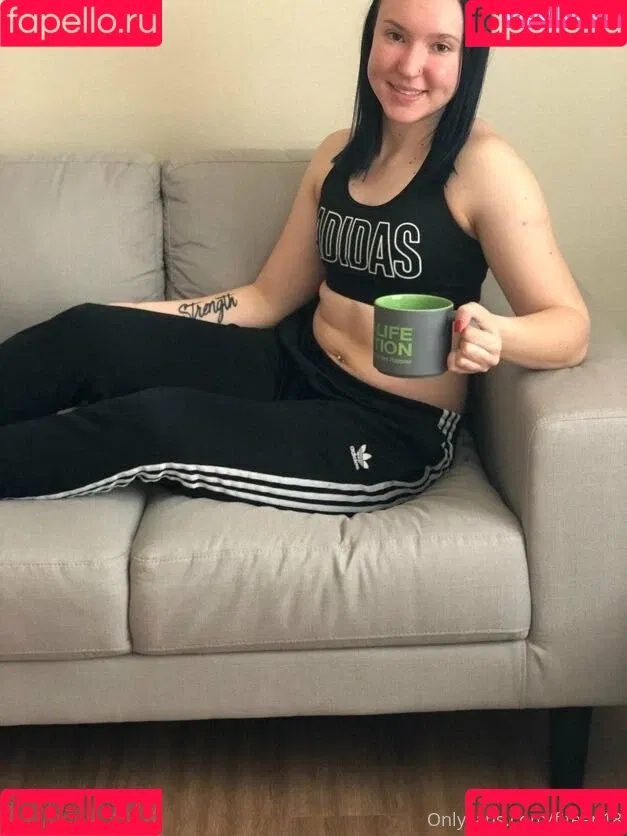 fiteen18 / nikinina178 Onlyfans Photo Gallery 