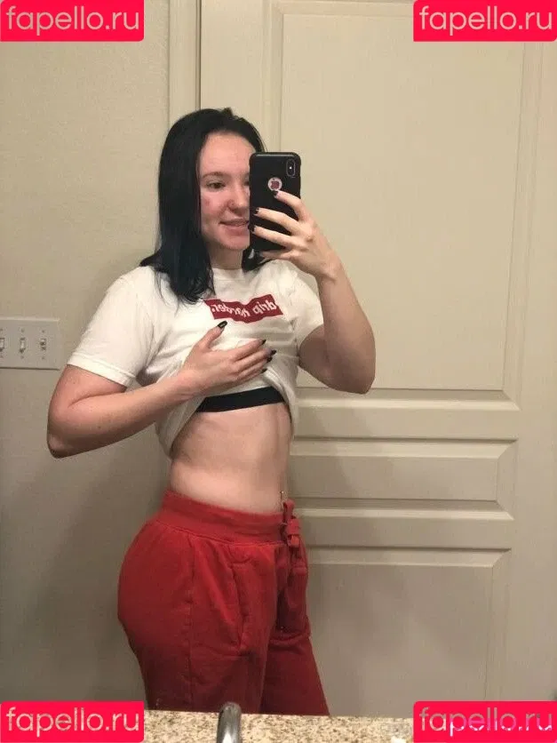 fiteen18 / nikinina178 Onlyfans Photo Gallery 