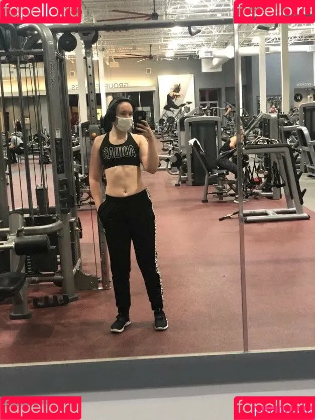 fiteen18 / nikinina178 Onlyfans Photo Gallery 