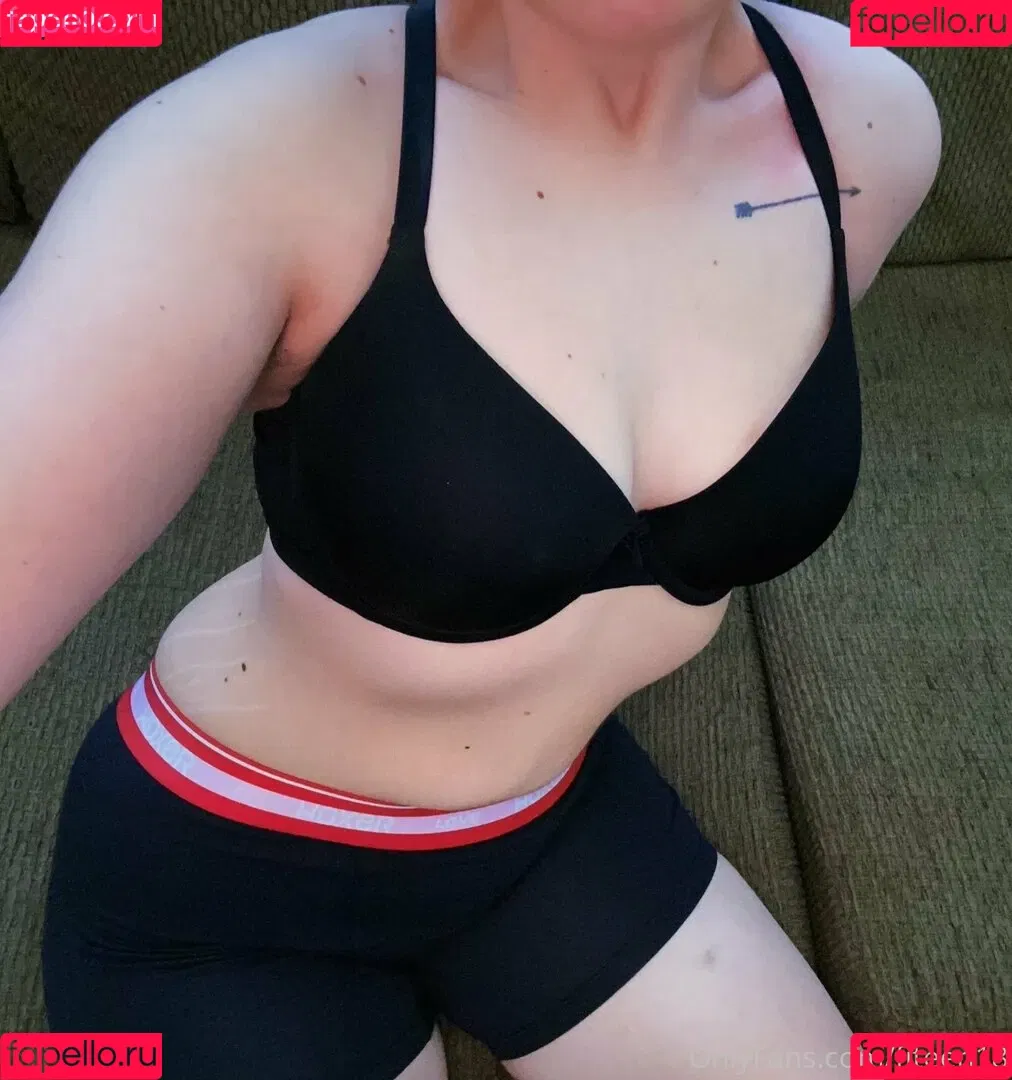 fiteen18 / nikinina178 Onlyfans Photo Gallery 